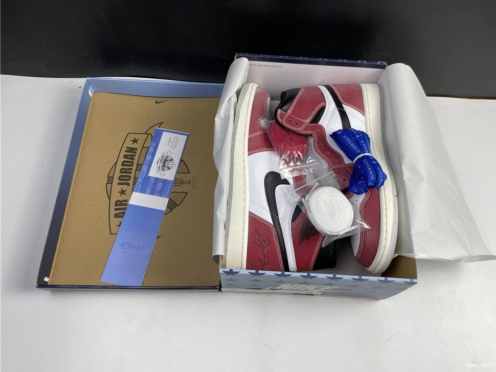 Cheap Husky Jordan1 Room Trophy 3636 DA2728- Chicago Retro RelaxedFit 1014